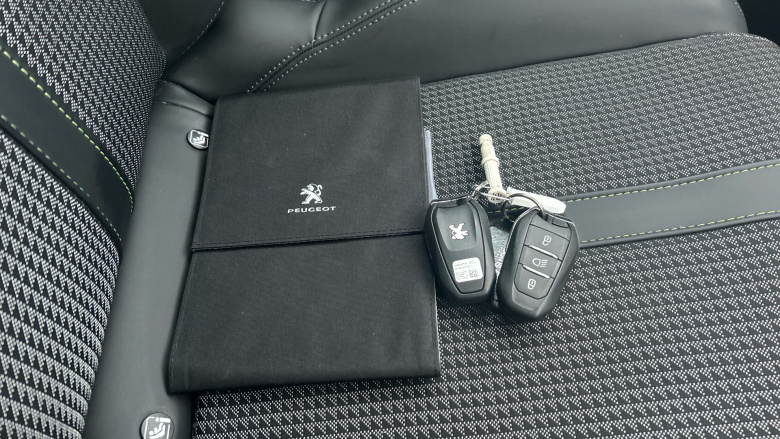 Peugeot 208 1.2 PureTech 100 GT 5dr Petrol Hatchback